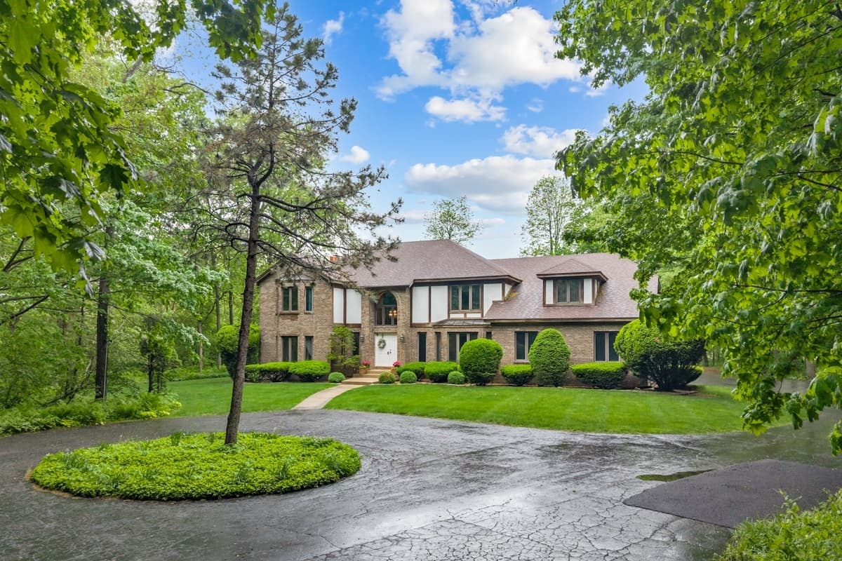8N258 Brierwood Lane, Elgin