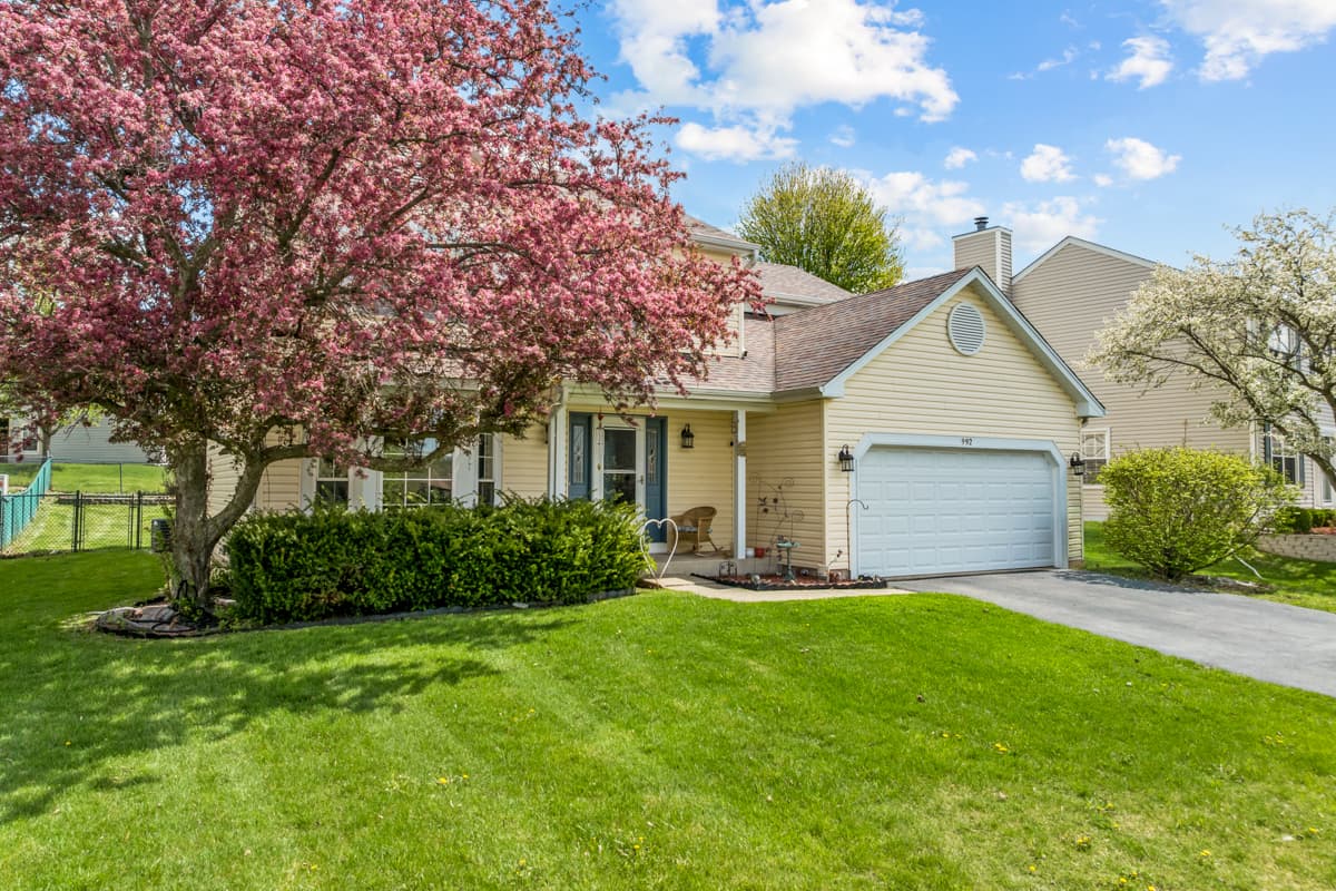 992 Mcphee Drive, Lake In The Hills