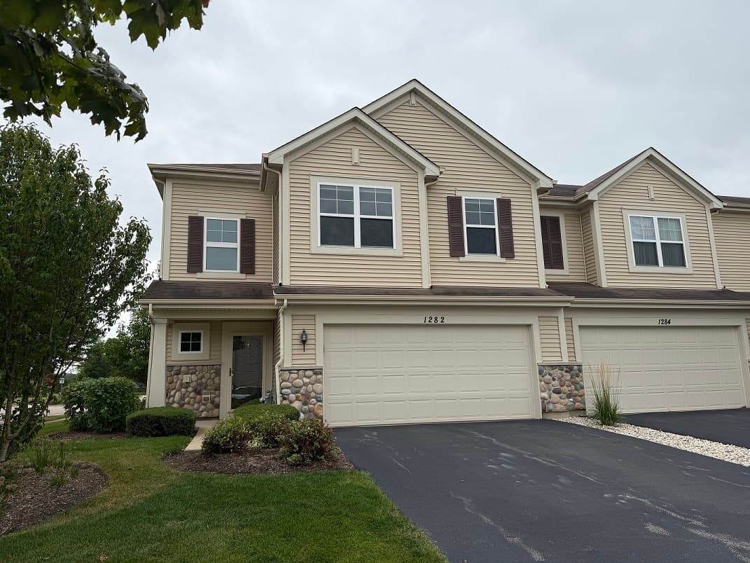 1282 Newport Circle, Pingree Grove